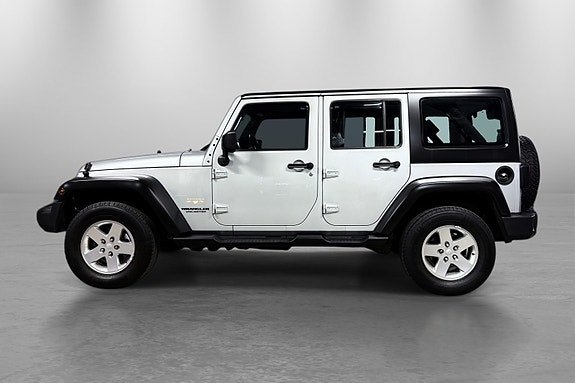Jeep Wrangler 8 of 30