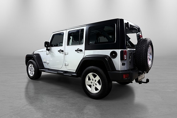 Jeep Wrangler 7 of 30