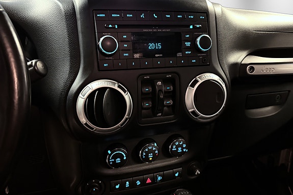 Jeep Wrangler 30 of 30