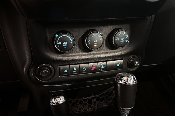 Jeep Wrangler 29 of 30