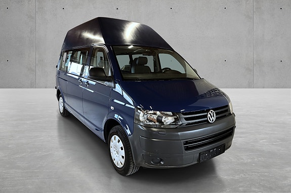 Volkswagen Caravelle 4 of 26