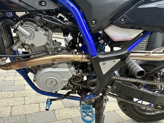 Yamaha WR 125 X 25 of 25