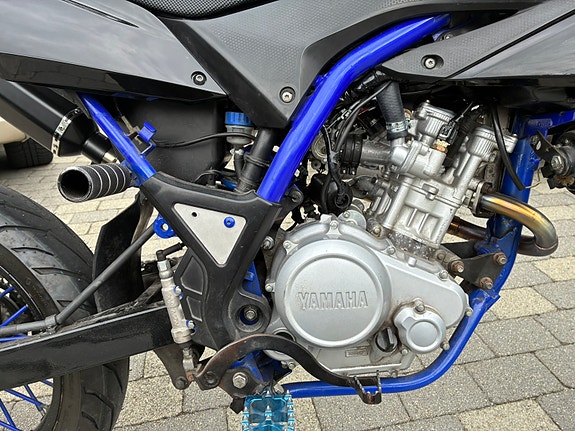 Yamaha WR 125 X 20 of 25
