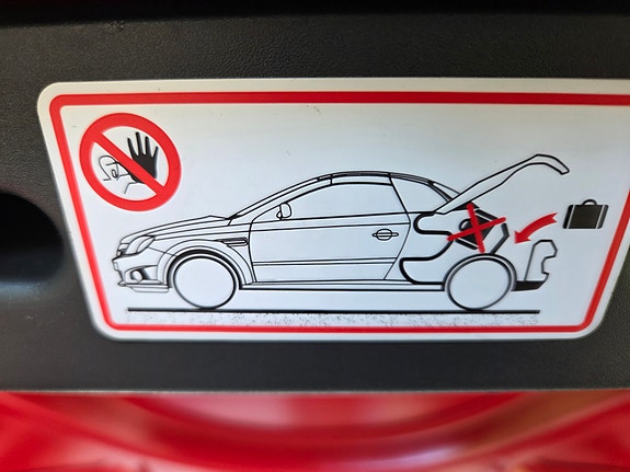 Opel Tigra 2 of 5
