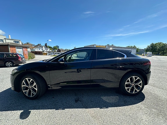 Jaguar I-PACE 3 of 17