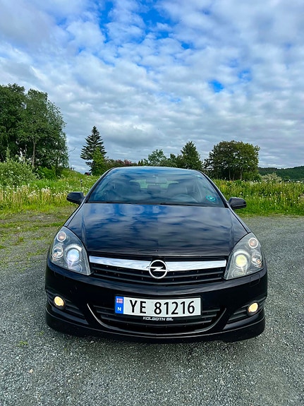 Opel Astra 3 of 5
