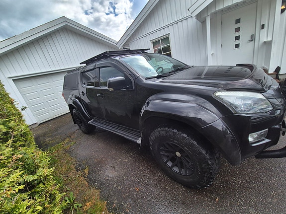 Isuzu D-max 4 of 13