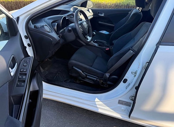 Honda Civic 4 of 5