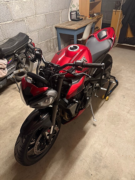 Triumph Street Triple RS 765 5 of 10