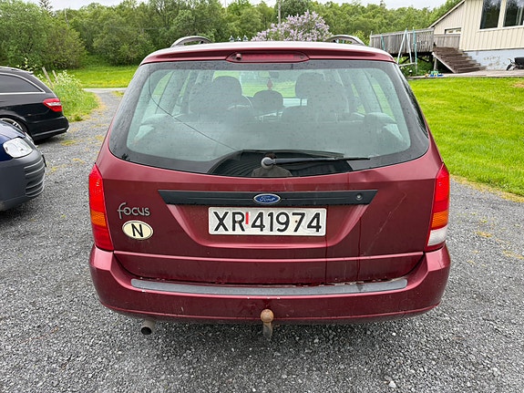 Ford Focus 3 of 5