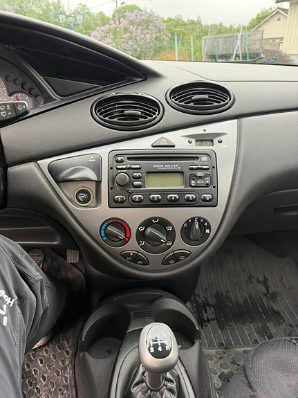 Ford Focus 4 of 5