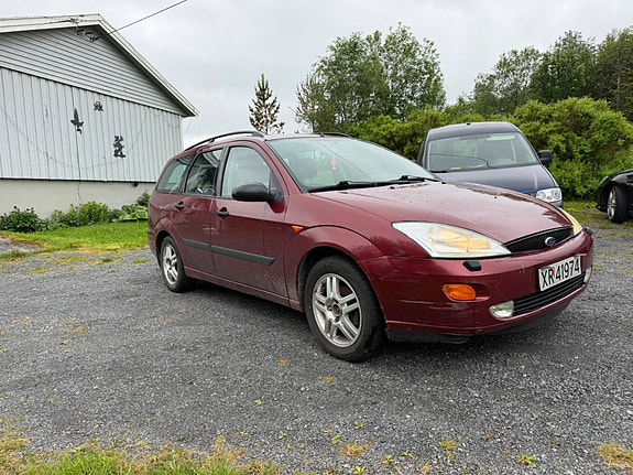 Ford Focus 2 of 5