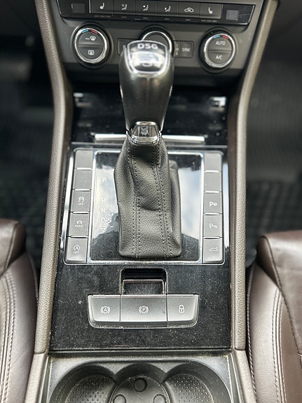 Skoda Superb 19 of 21
