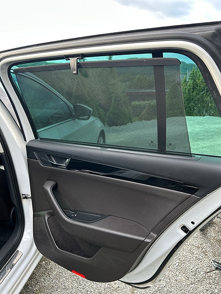 Skoda Superb 15 of 21