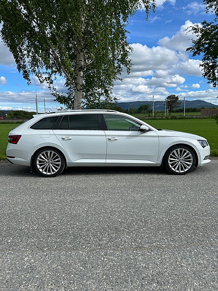 Skoda Superb 6 of 21
