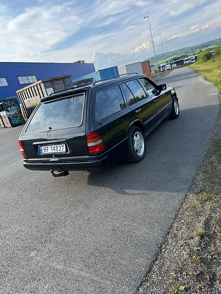 Mercedes-Benz E300 D 2019 photo 5