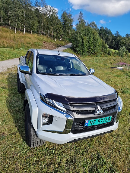Mitsubishi L200 4 of 27