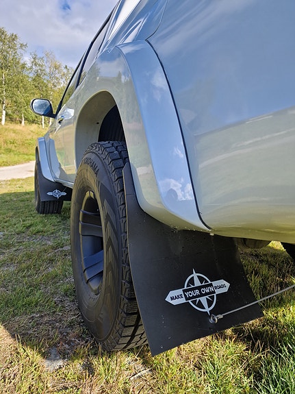 Mitsubishi L200 8 of 27