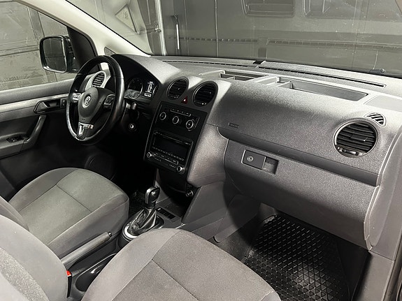 Volkswagen Caddy Maxi 30 of 30