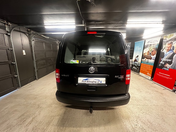 Volkswagen Caddy Maxi 16 of 30