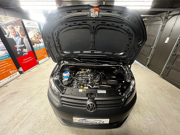 Volkswagen Caddy Maxi 10 of 30