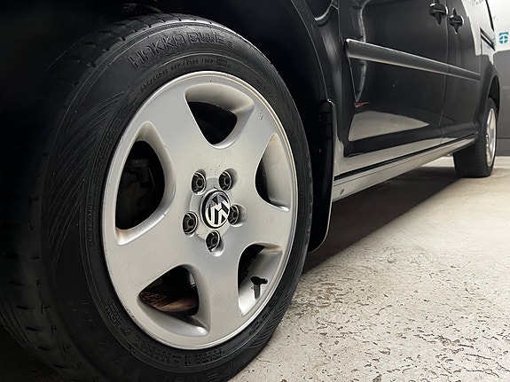 Volkswagen Caddy Maxi 13 of 30