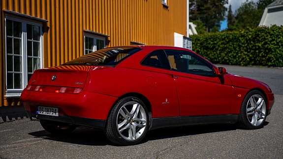 Alfa Romeo GTV 5 of 5