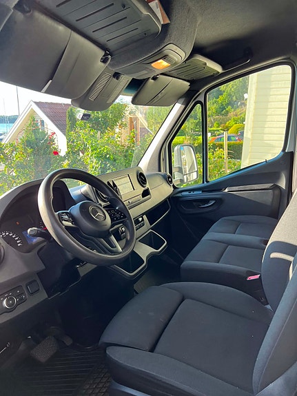 Mercedes-Benz Sprinter 319 17 of 19