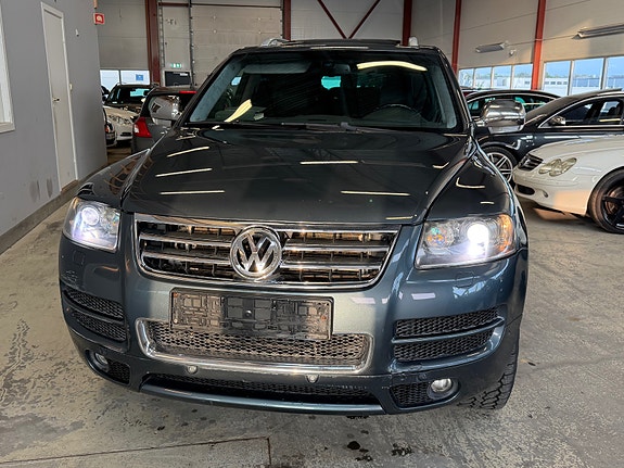 Volkswagen Touareg 5 of 5