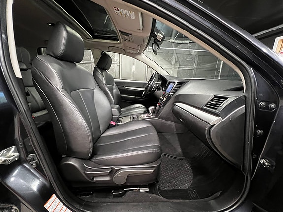 Subaru Outback 28 of 30