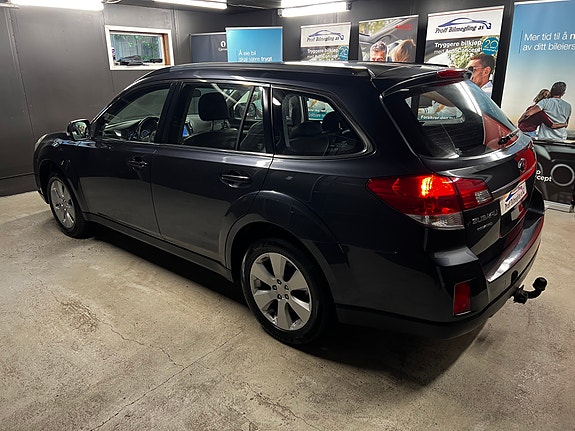 Subaru Outback 5 of 30