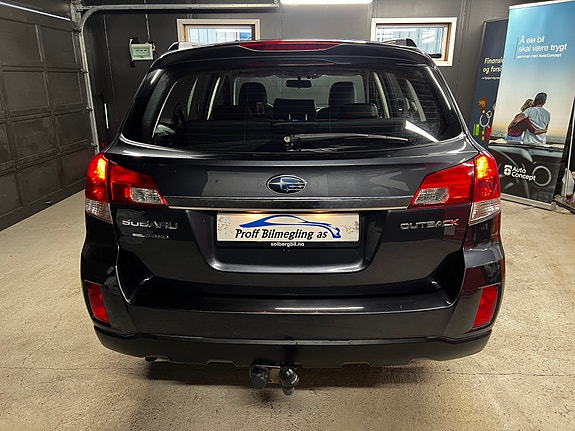 Subaru Outback 16 of 30