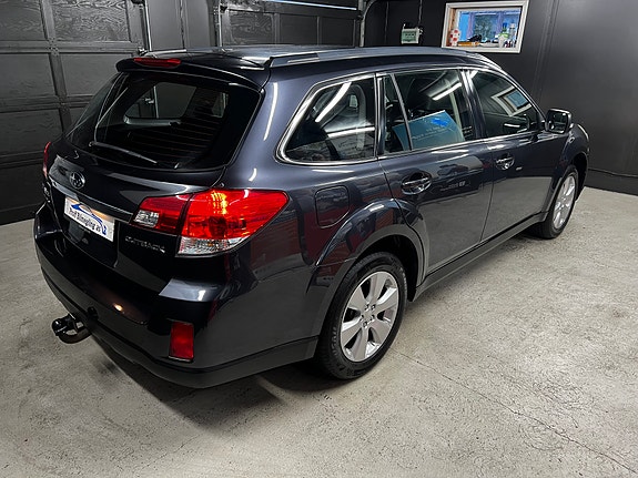 Subaru Outback 6 of 30
