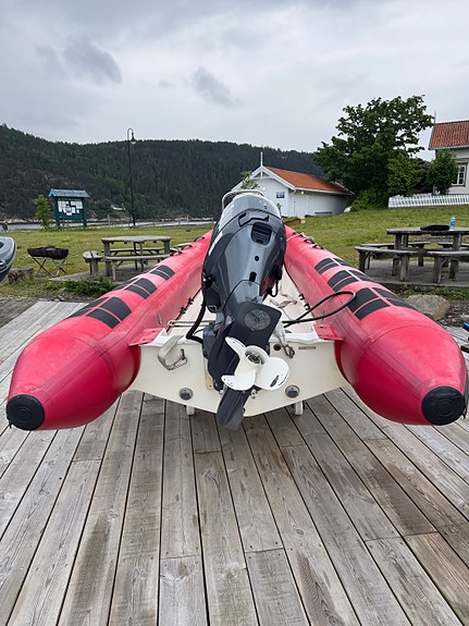 Velholdt BRIG RIB (2018), Kun 248 timer. Super hytte- og vannsportsbåt 3 of 5
