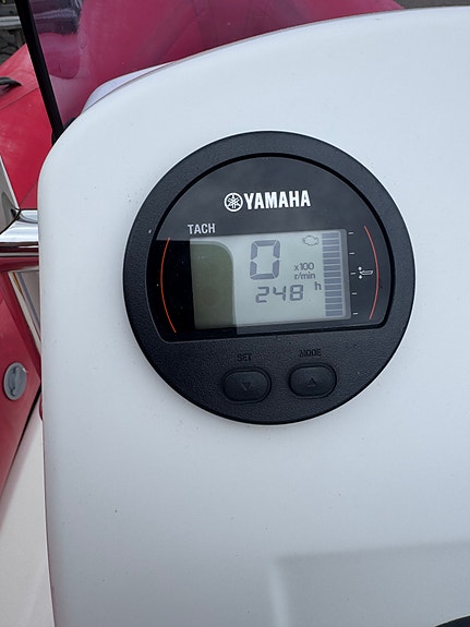 Velholdt BRIG RIB (2018), Kun 248 timer. Super hytte- og vannsportsbåt 4 of 5