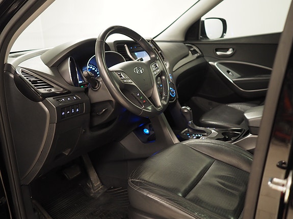 Hyundai Santa Fe 9 of 30
