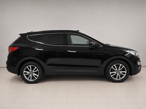 Hyundai Santa Fe 2 of 5