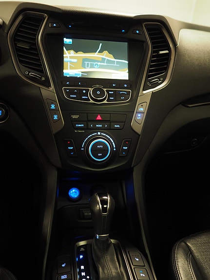 Hyundai Santa Fe 23 of 30