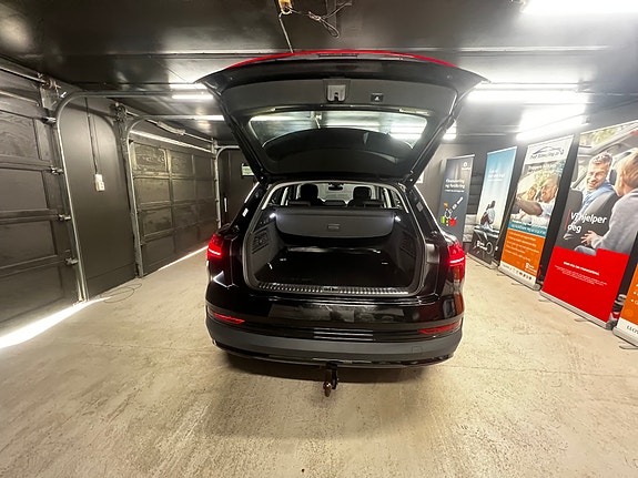 Audi e-tron 17 of 30