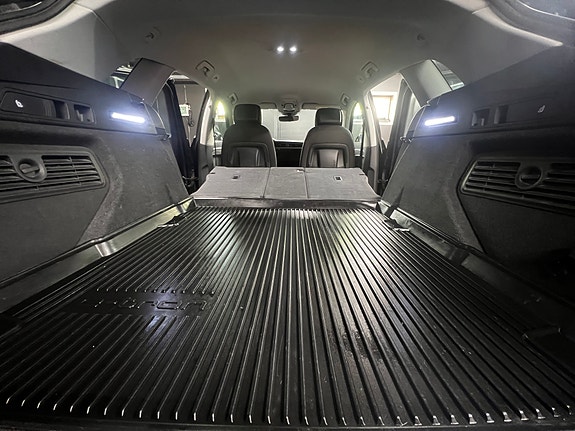 Audi e-tron 22 of 30
