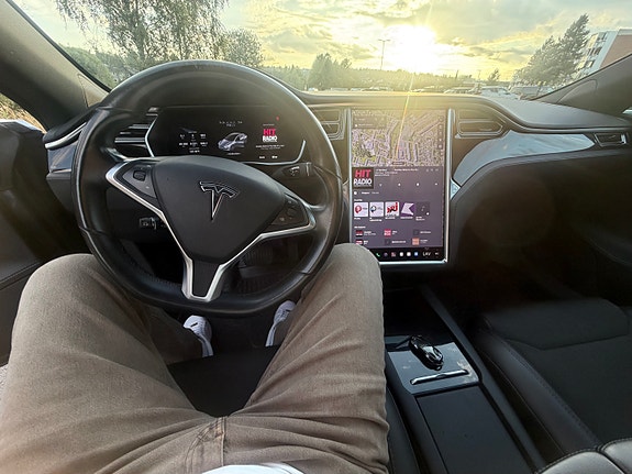 Tesla Model S 11 of 11