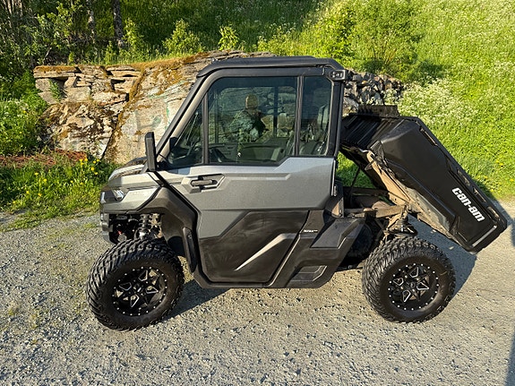 Can-Am Can-Am Traxter HD9 med Deluxe hytte. Traktor registrert 40 km/t for 3 personer. 2 of 30