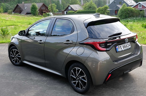 Toyota Yaris 2020 photo 2