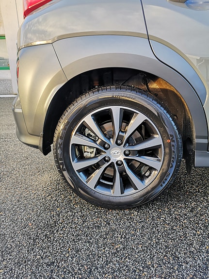 Hyundai Kona 7 of 19