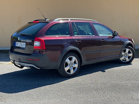 Skoda Octavia Scout 5 of 5