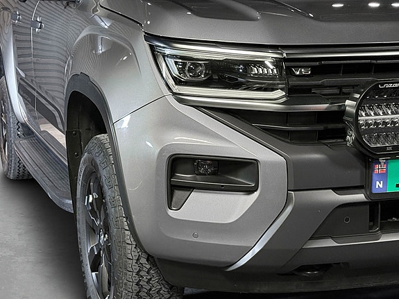 Volkswagen Amarok 6 of 28