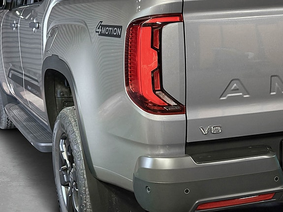 Volkswagen Amarok 12 of 28