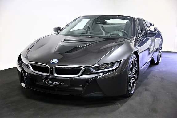 BMW i8 3 of 5