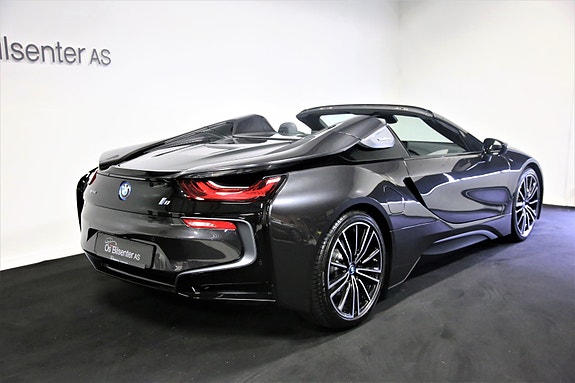 BMW i8 10 of 22