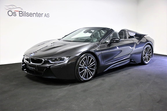 BMW i8 2 of 5